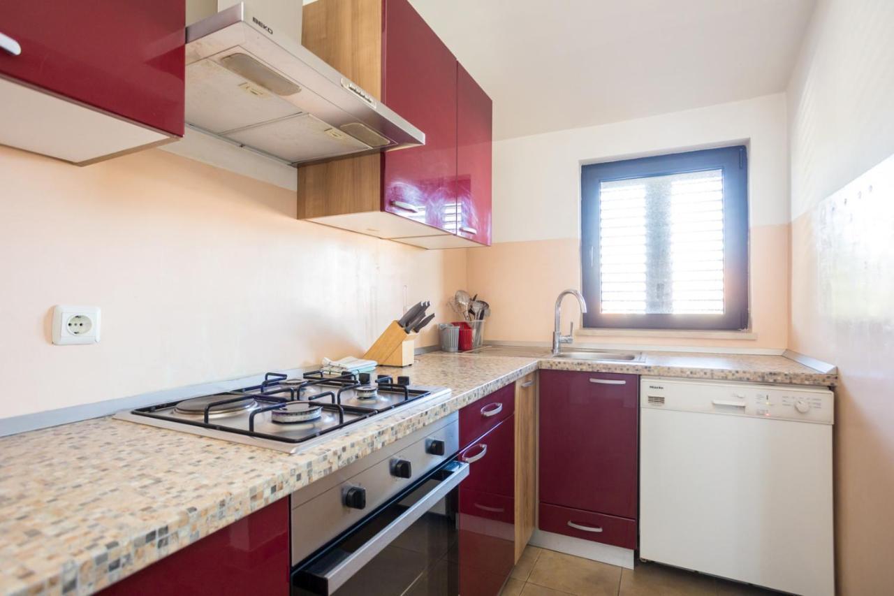 אומיסאליי Apartmani Beba מראה חיצוני תמונה